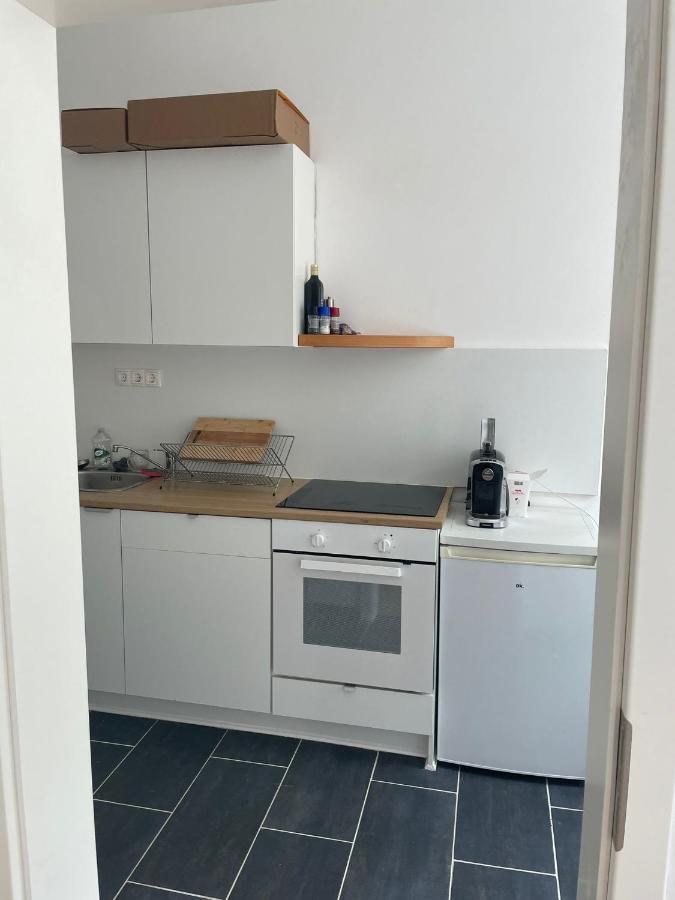 Small Apartment Near The Center เวียนนา ภายนอก รูปภาพ